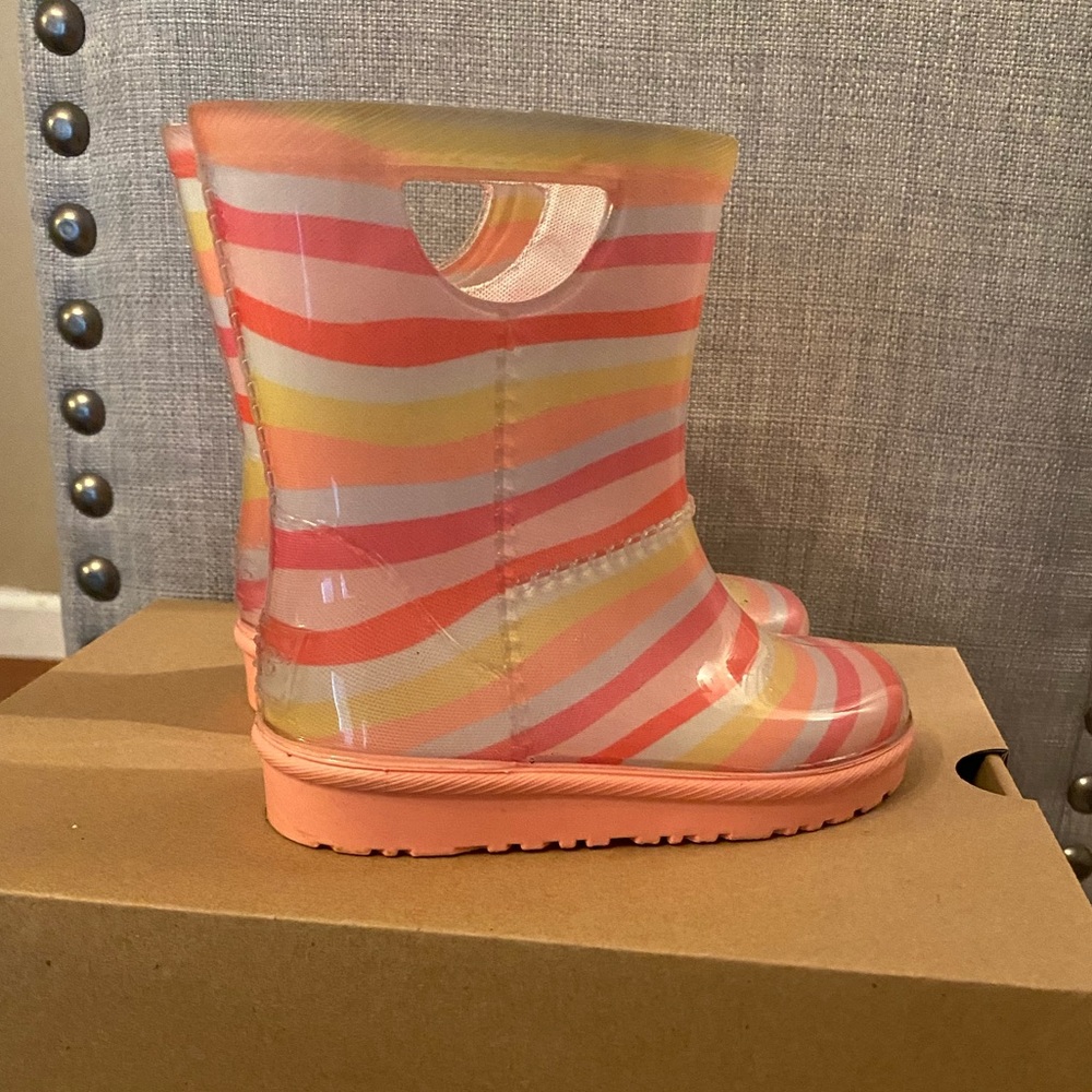 UGG RAINBOOT